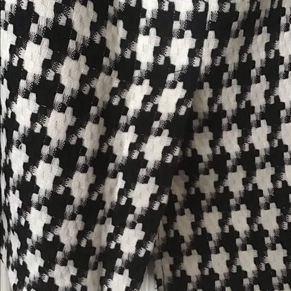 NWT classic style ‘pencil skirt ‘ - Picture 4 of 9